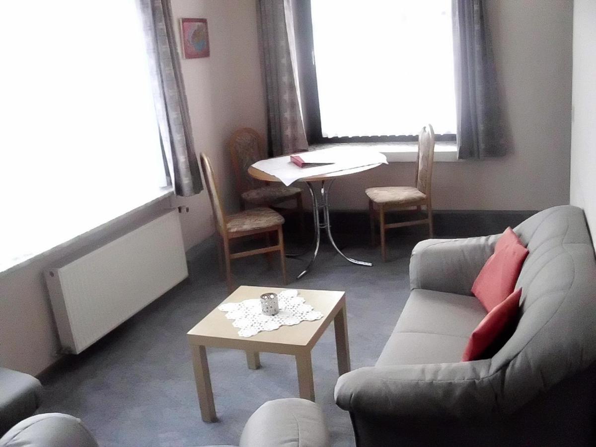 Ferienwohnung Kroeschell Bad Sachsa Ruang foto